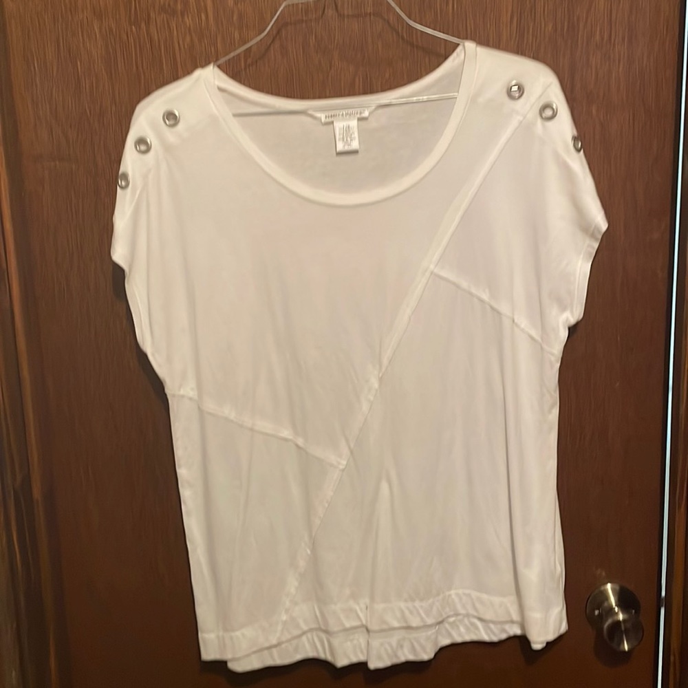 Womens white tee size large